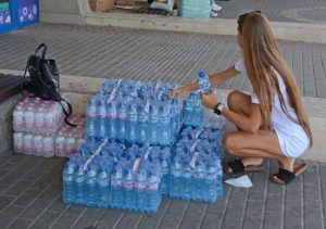 Община Варна разкри трети пункт за раздаване на минерална вода