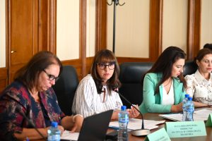 Министър Ефремова: Насилието от и върху деца налага законодателни промени и мерки за превенция