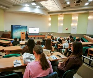 ОИЦ – Русе представи възможностите за европейско финансиране пред студенти от Русенския университет